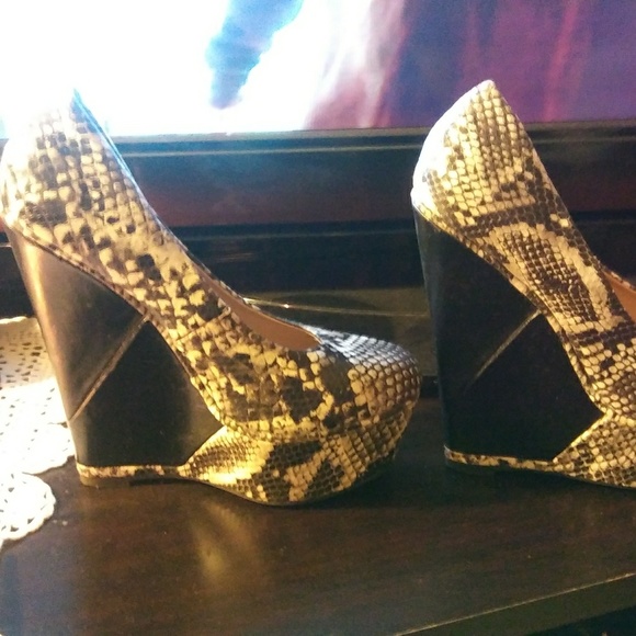 Wedges - Picture 4 of 4